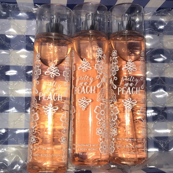 Bath & Body Works “pretty as a PEACH” Fine Fragrance mist - Picture 2 of 3